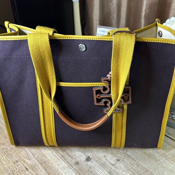 Tory Burch Bag - Picture 9 of 14
